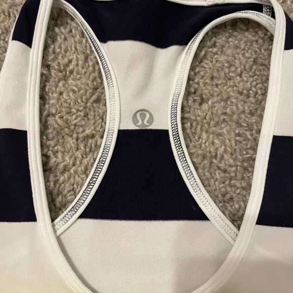 Lululemon 4 navy/white stripe extra long cool racerback - Picture 3 of 3